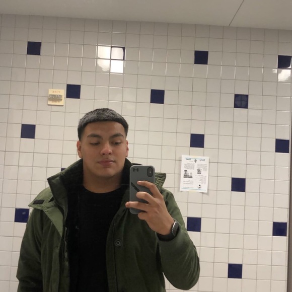 Meet your Posher, Erick - Picture 3 of 3